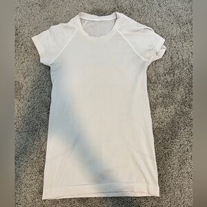 Size 2 White lululemon Swiftly Tech 2.0